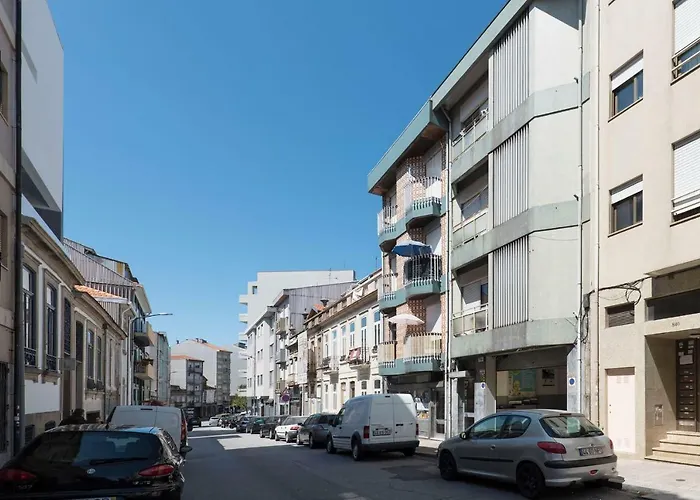 Lovelystay - Genuine Bonfim Balcony Flat *