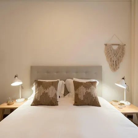 Lovelystay - Genuine Bonfim Balcony Flat *