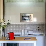 Lovelystay - Genuine Bonfim Balcony Flat شقة *