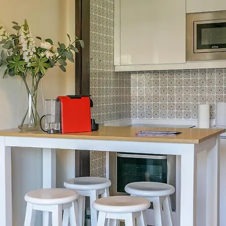 Lovelystay - Genuine Bonfim Balcony Flat شقة *